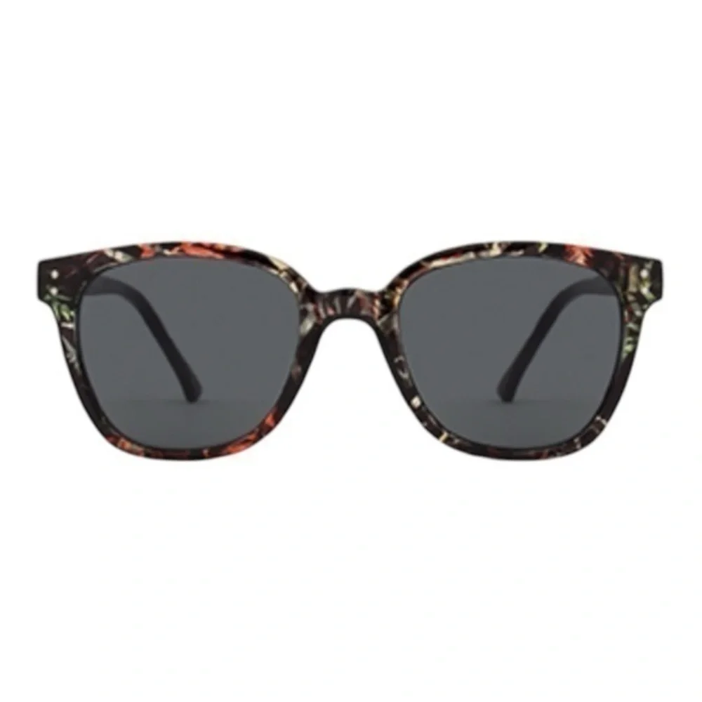 KOMONO Renee Fern Sunglasses (NEW)  black green